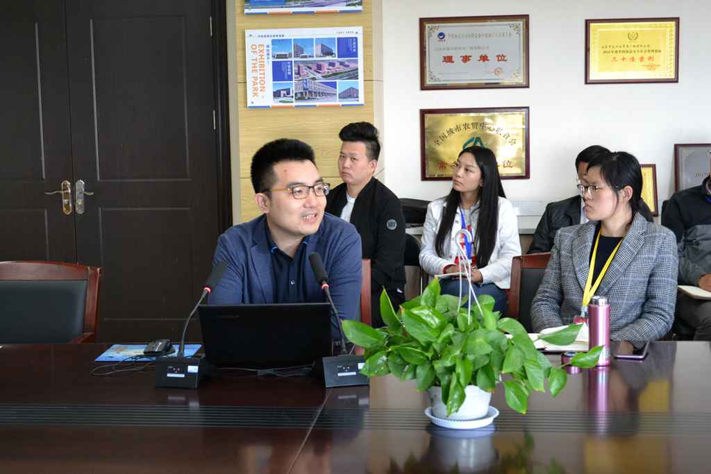 2018-04-27 17_22_3804.jpg 2018-04-27 17_22_3804.jpg